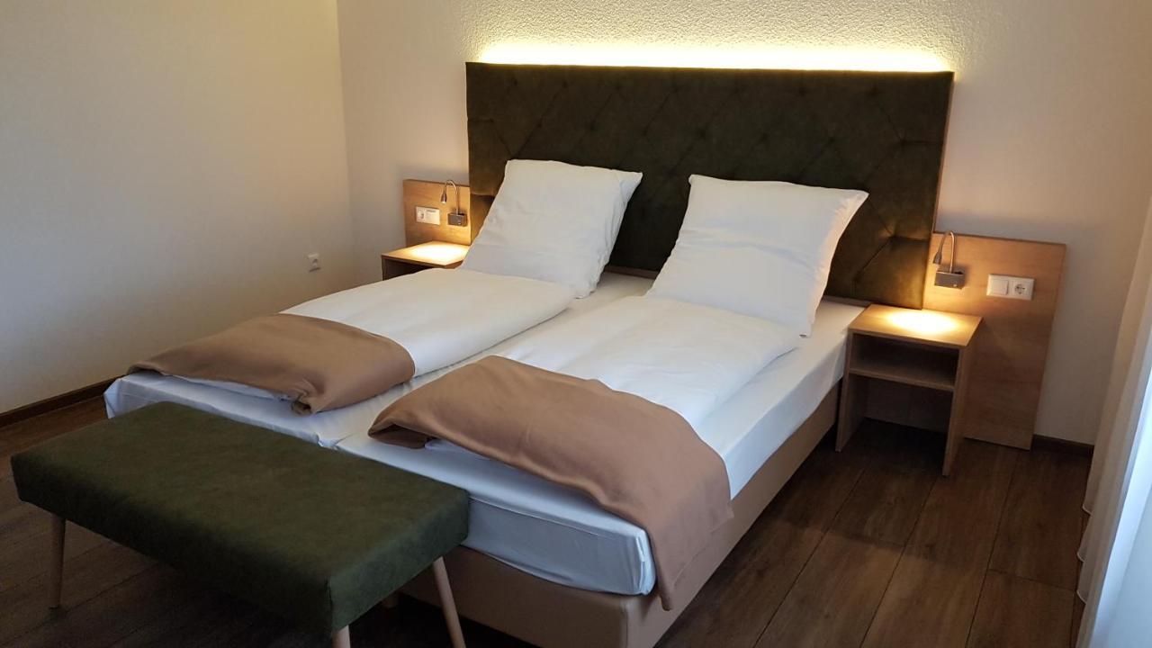 Kraeuterhotel & Restaurant Heidejaeger Mulmshorn Esterno foto