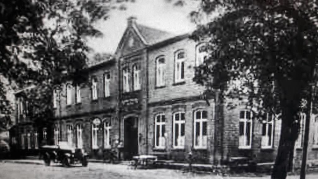 Kraeuterhotel & Restaurant Heidejaeger Mulmshorn Esterno foto
