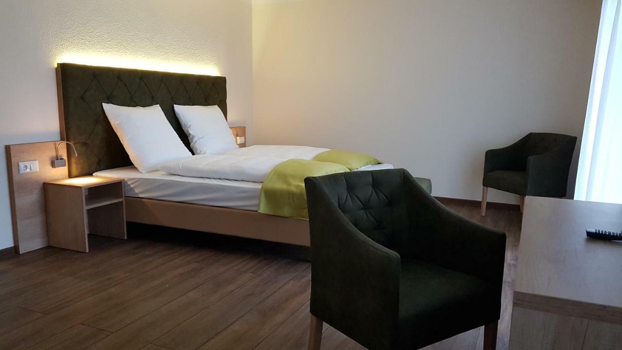 Kraeuterhotel & Restaurant Heidejaeger Mulmshorn Esterno foto
