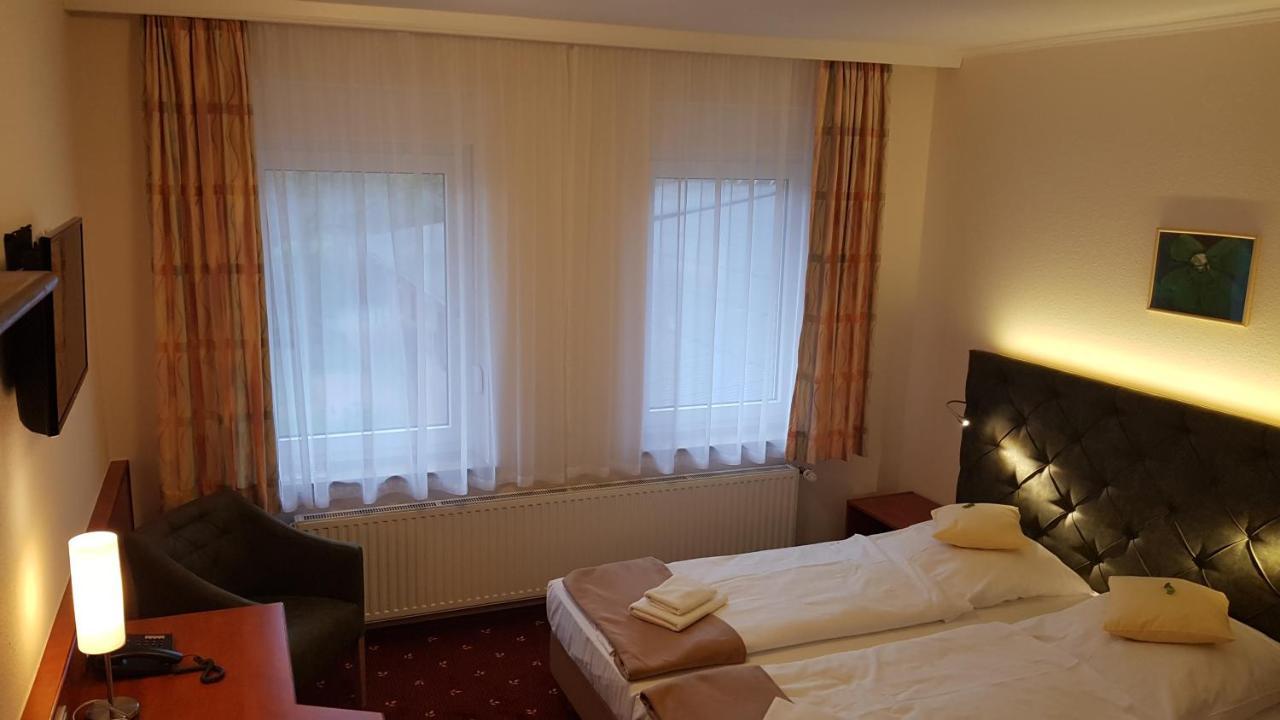 Kraeuterhotel & Restaurant Heidejaeger Mulmshorn Esterno foto